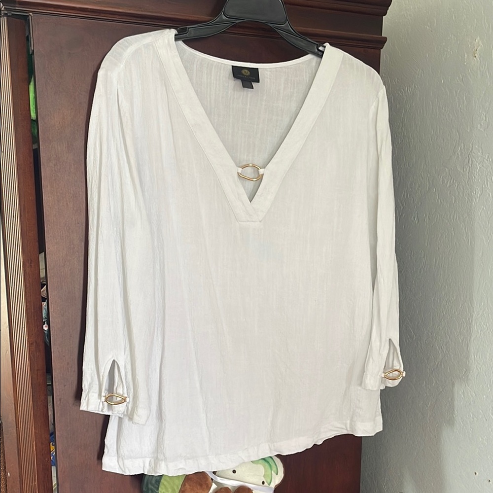 Elegant White V-Neck Top Business Blouse Gold Hardware Detail Work